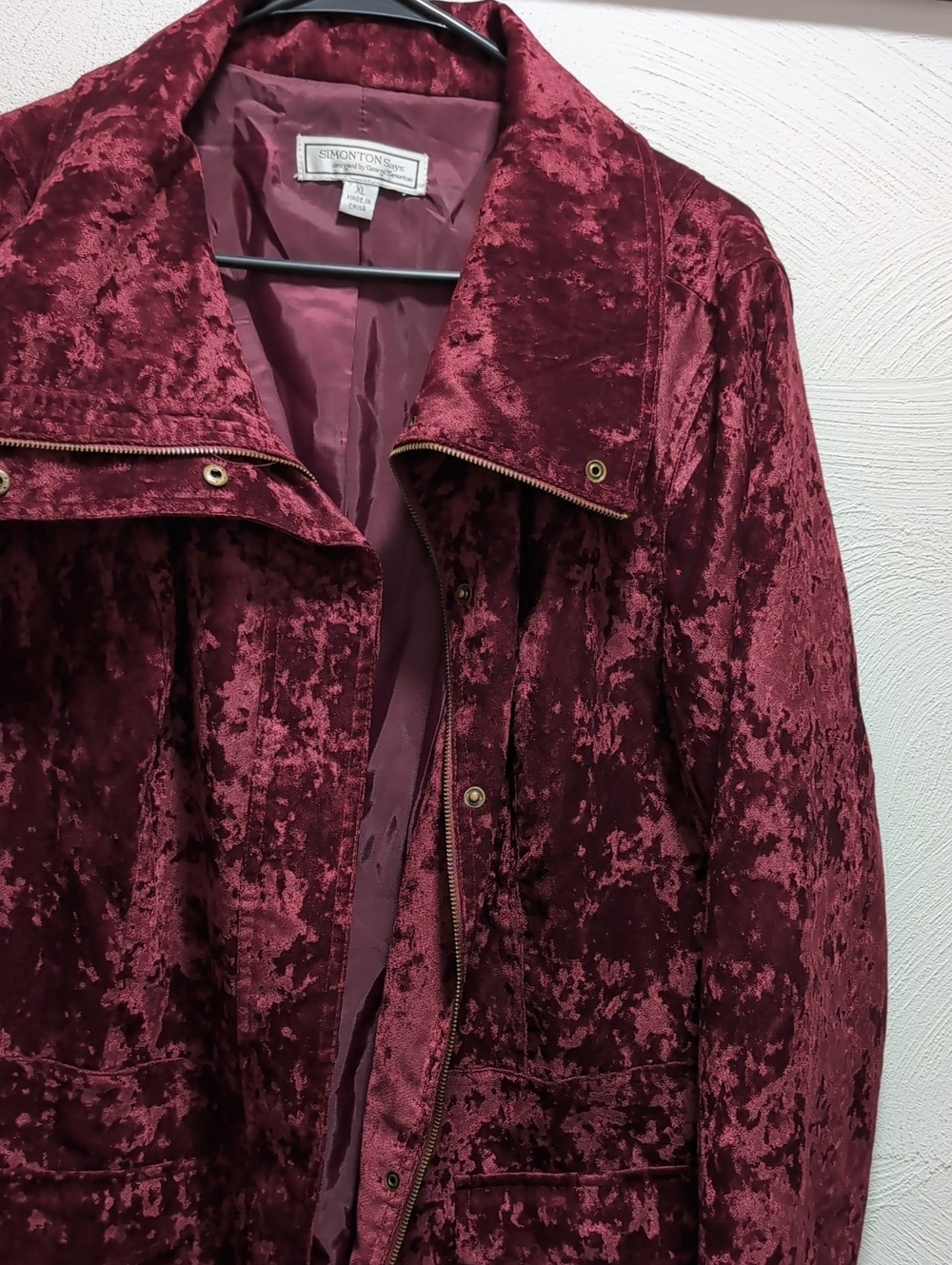 Simonton North Burgundy Velvet-Effect Jacket